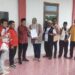 Hj Dillah Hich Bersama Puluhan Simpatisan nya Geruduk Kantor PDIP, Kembalikan Berkas Pencalonan Nya!