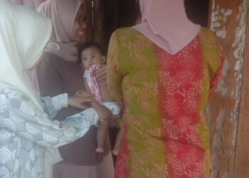 Luang Kan Waktu Hj Dillah Hich Temui si Bayi Kembar Pengidap Tumor,Dusun Indah Dendang