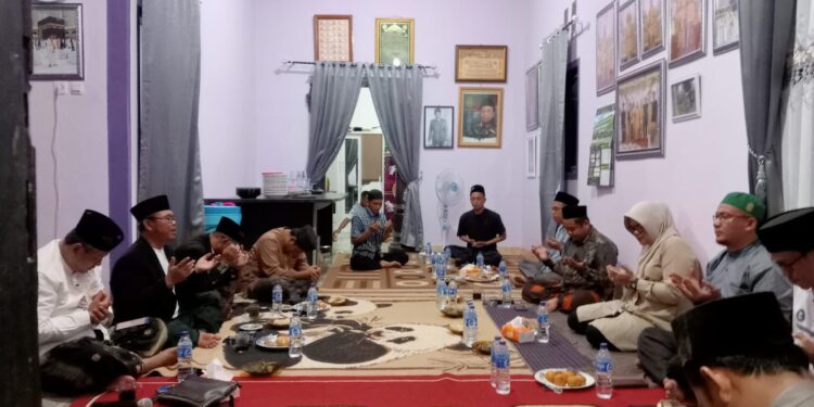 Para Pengasuh Pondok Pesantren Sudah Nyata kan Sikap Dukung Pasangan DH-MT