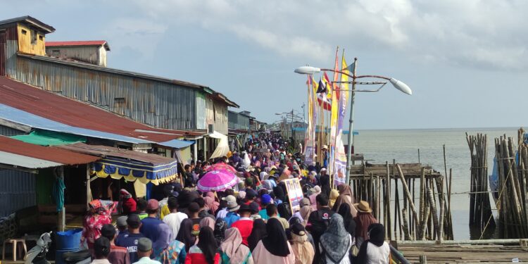 Tak Terbendung Ribuan Masa Menggelegar Sambut Pasangan Dillah Hic-Muslimin Tanja Di Kuala Jambi