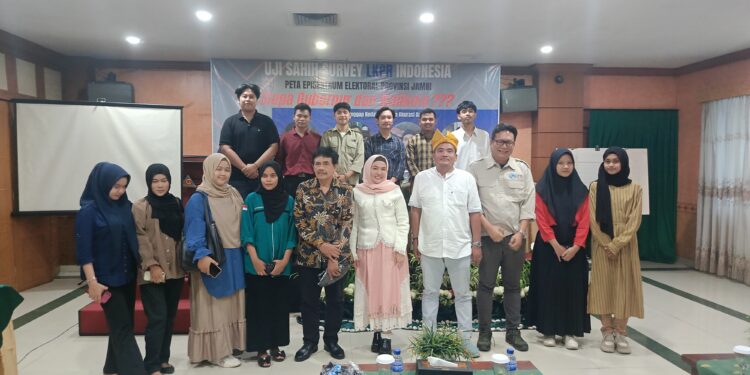 Tingal Kan Icumbent Survei LKPR di Kota Jambi : Elektabilitas Romi Sudirman Capai 59 %, Haris Sani 38 %