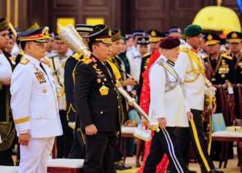 Jendral Polisi Drs,Listyo Sigit Prabowo,Dapat Gelar Panglima Gagah Dari Kerajaan Malaysia