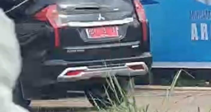 Sempat Viral Mobil Plat Merah Milik Ketua DPRD Parkir Di Posko Kemenangan Paslon Salah Satu Cabup Tanjabtimur, Bawaslu Kita Telusuri