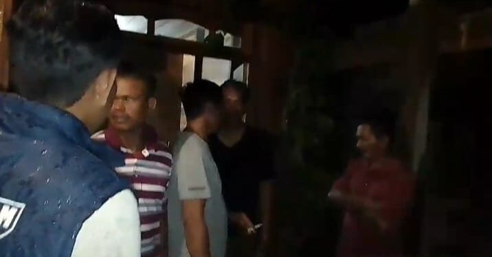 Breaking News ! Diduga Tim Laris Tertangkap Basah Warga di Mendahara
