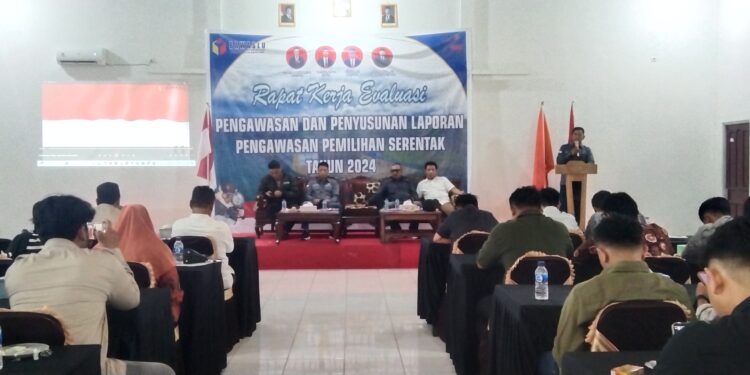 Bawaslu Tanjabtimur Gelar Rapat Evaluasi dan Laporan Kerja Pilkada 2024