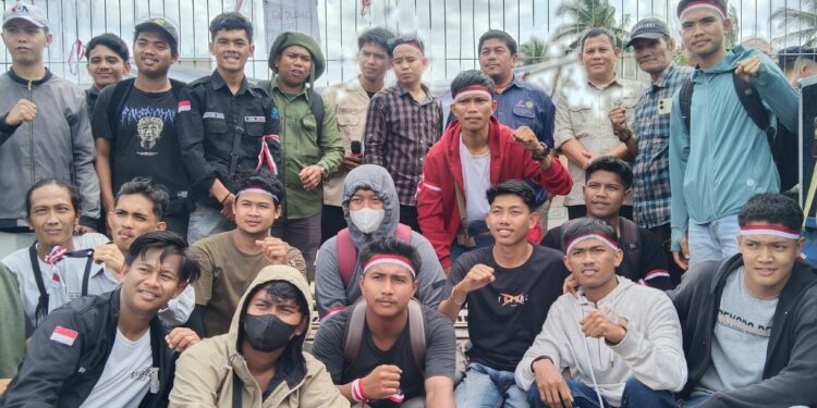 Demo Di Depan Kantor Petrocaina Jabung L.td, Temukan Opsi!