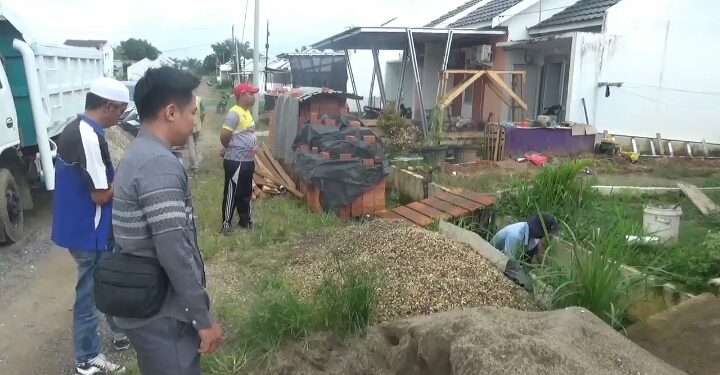 Setelah Diprotes Warga, Saluran Pembuangan Tinja di Perumnas Samesta Sungai Baru Diperbaiki