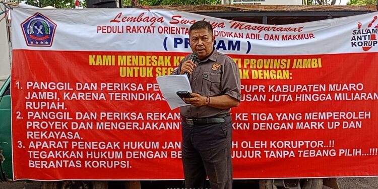 Proyek Jalan Rp 8 Miliar di Dinas PUPR Muaro Jambi Didemo, Kejati Jambi Diminta Usut Tuntas