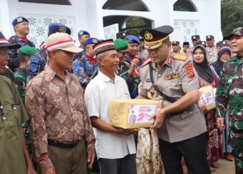Hut Bayangkara yang Ke 79 Kepala Kepolisian Daerah Jambi, Tabur Bunga Di Makam Raja Jambi