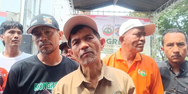 Kami Bukan Perampas, Kami Petani!” – Kebun Sawit Warga Muaro Jambi Dipatok Satgas PKH